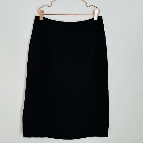 Iphe black pencil skirt with side slit made in Italy - Picture 5 of 7